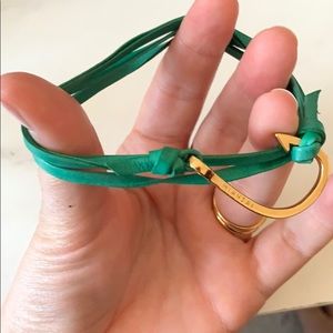 Classic Hook Leather Green Miansai Bracelet